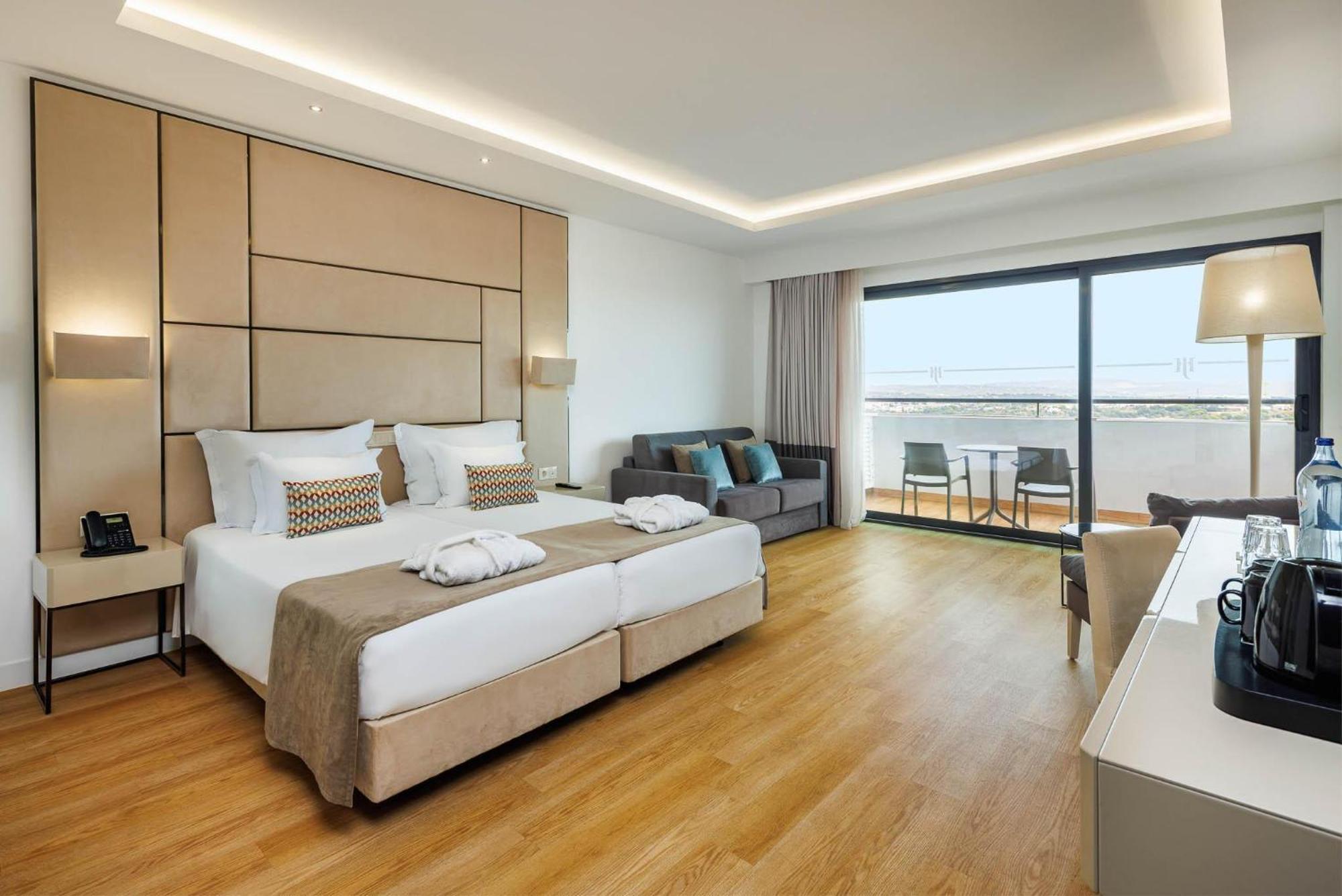 Suite (2 Adultos + 3 Crianças até 12 Anos)
