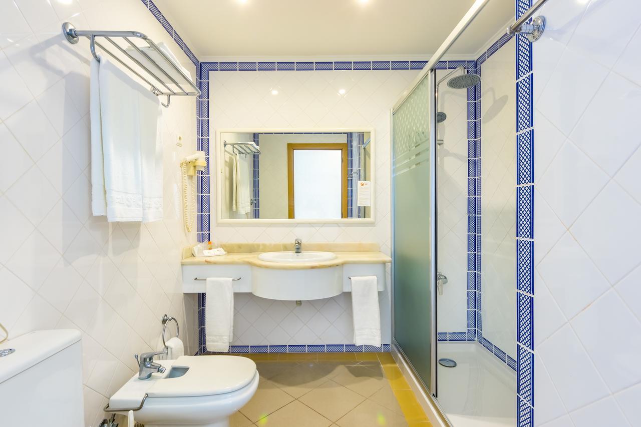 Apartamento de 1 dormitorio con vistas a la piscina